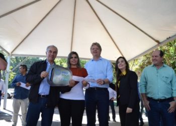 Selvíria recebe um caminhão do Governo do Estado