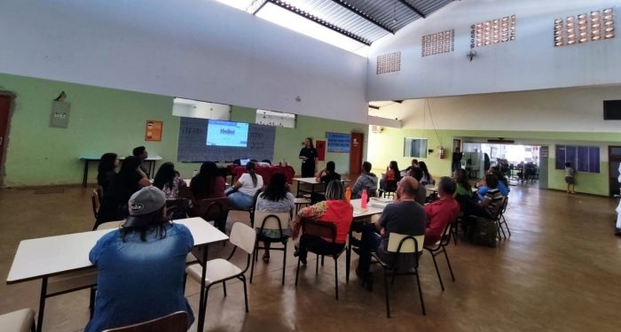 Professores de Selvíria participam de oficina sobre economia ministrada pelo Sebrae/MS