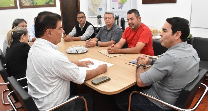 Prefeito de Selvíria recebe senador Nelsinho Trad