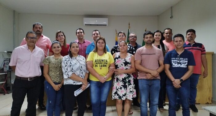 Prefeito, SINDSEL e vereadores discutem reajuste dos servidores