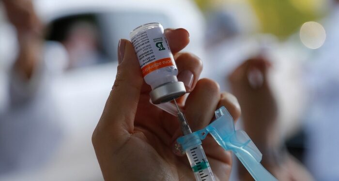 Campanha de Multivacinação na Feira Livre de Selvíria