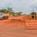 Obras de pavimentação de trecho da Avenida João Selvírio de Souza continuam