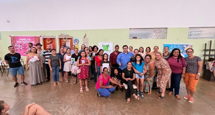 Alunos da escola “José Dodô” recebem prêmios por óleo arrecadado em campanha
