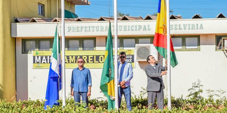 Selvíria, 44 anos: Ato cívico teve Banda Marcial Santa Maria e números de dança