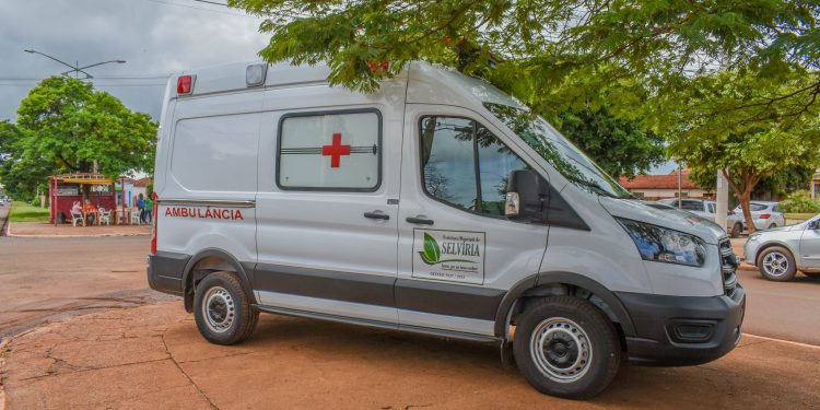 Saúde: Prefeitura de Selvíria adquire nova ambulância