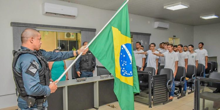 Na sexta: Jovens dispensados do Serviço Militar farão Juramento à Bandeira em Selvíria