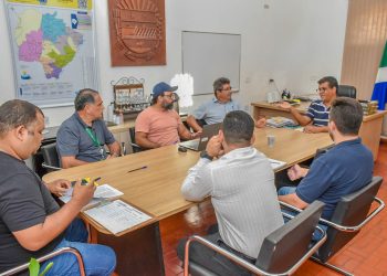 Prefeito Jaime se reúne com representantes da Elektro O